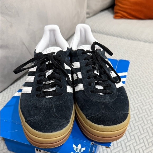 ADIDAS GAZELLE BOLD SHOES BLACK WHITE GUM Womens Sz 7 SneakersIE0876